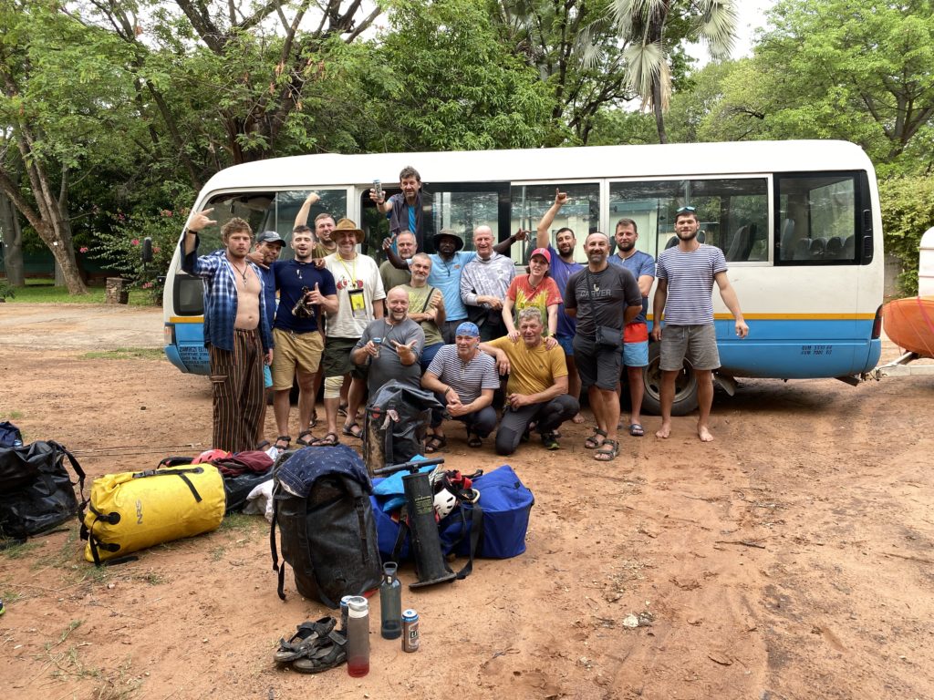 Účastníci Expedice Zambezi po návratu z řeky